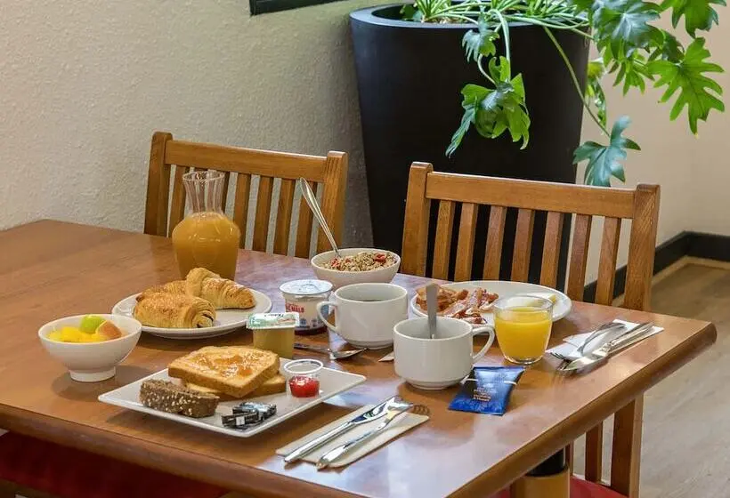 B&B HOTEL Rouen Centre Rive Gauche