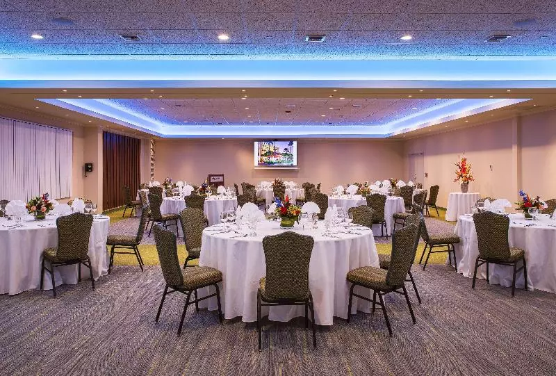 Bluegreen At La Cabana Beach Resort & Casino