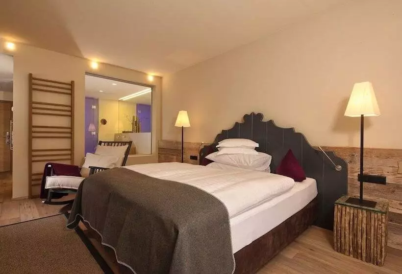 Отель Bergland Design  Und Wellness