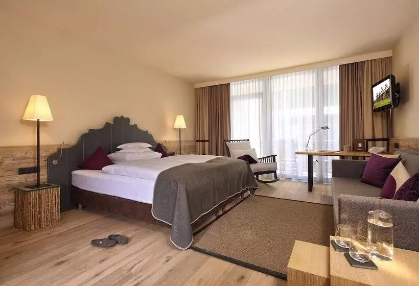 Отель Bergland Design  Und Wellness