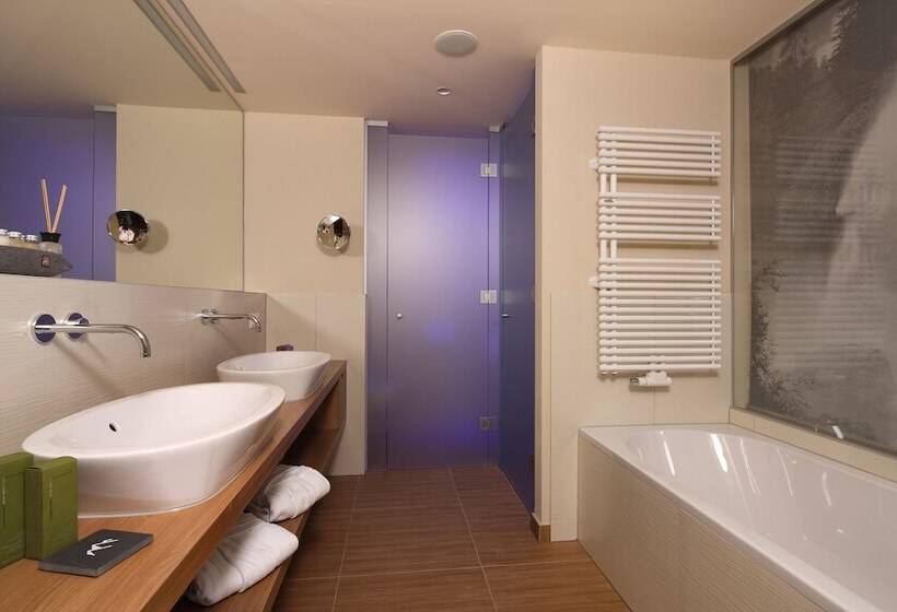 فندق Bergland Design  Und Wellness