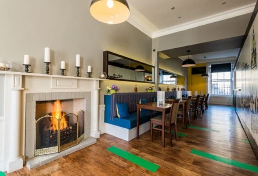 Cairn Hotel & Apartments