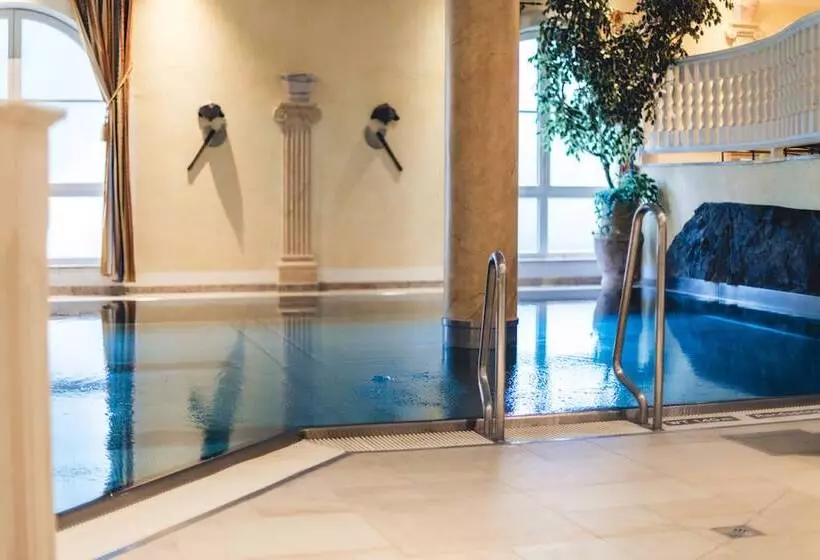 Отель Dilly Das Nationalpark Resort