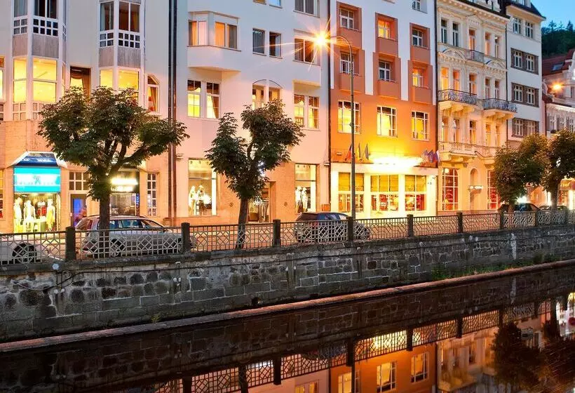 فندق Dvorak Spa & Wellness