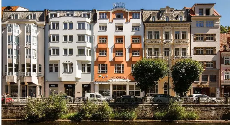 فندق Dvorak Spa & Wellness