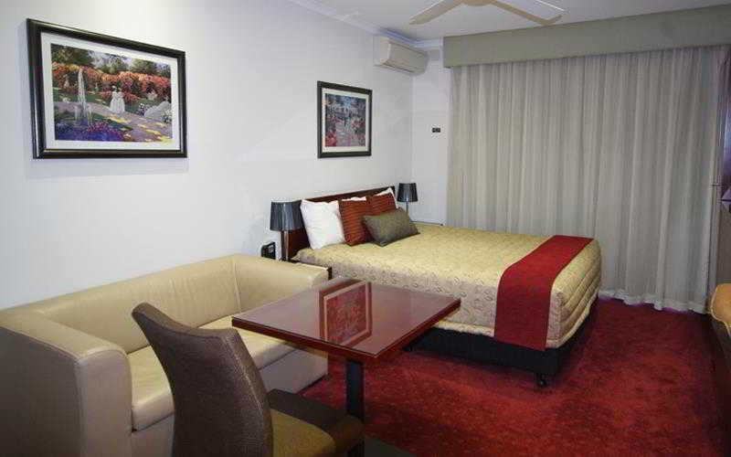 Hotel Ensenada Motor Inn And Suites