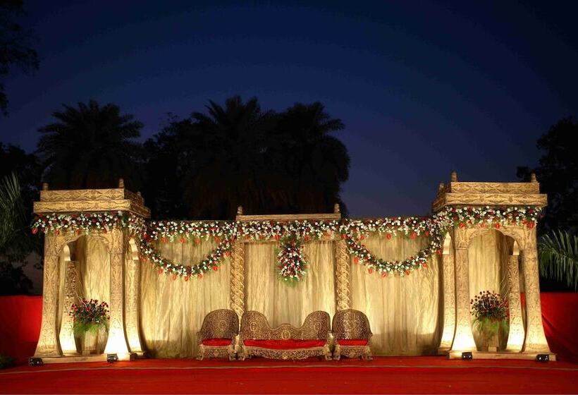 Hotel Express Towers