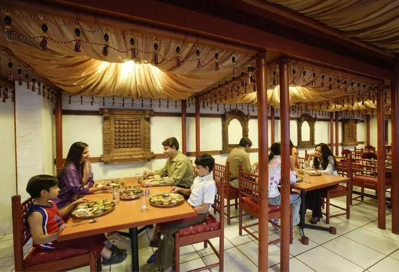 Hotel Express Towers