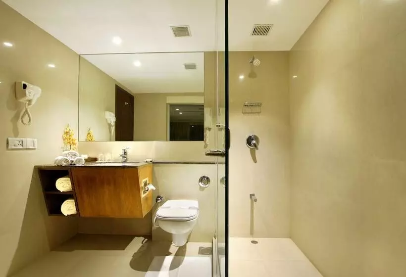 Hotel Express Towers