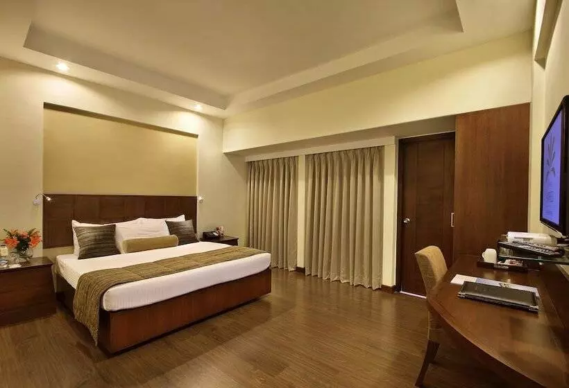 Hotel Express Towers