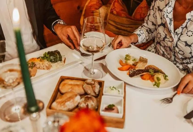 בית מלון כפרי Friesacher