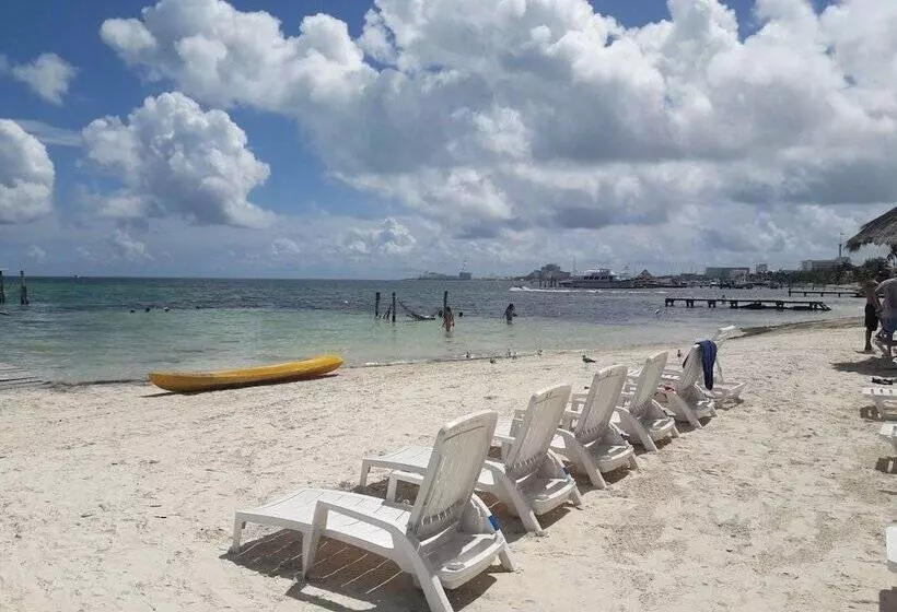 Otel Imperial Las Perlas