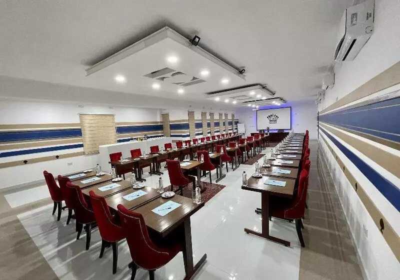 New Fairmount Hotel And Casino