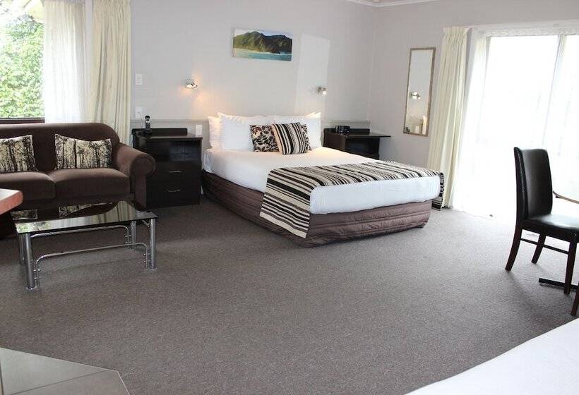 בית מלון כפרי Quality Inn Acapulco Taupo