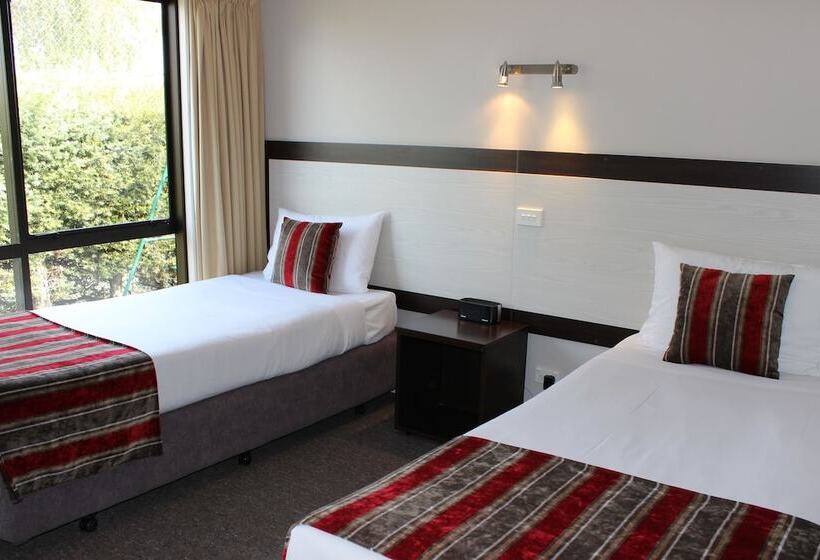 בית מלון כפרי Quality Inn Acapulco Taupo