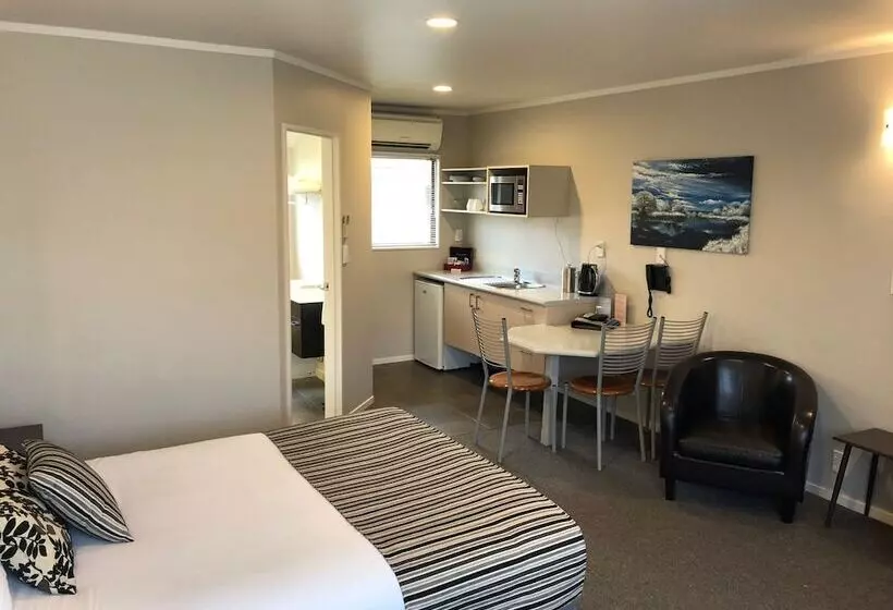 ホテル Quality Inn Acapulco Taupo