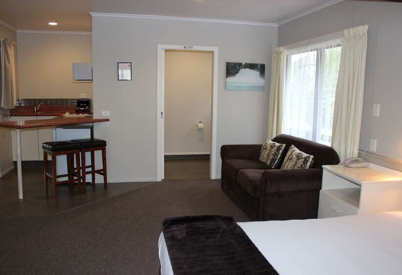 בית מלון כפרי Quality Inn Acapulco Taupo