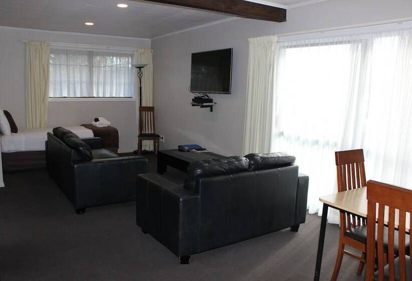 בית מלון כפרי Quality Inn Acapulco Taupo