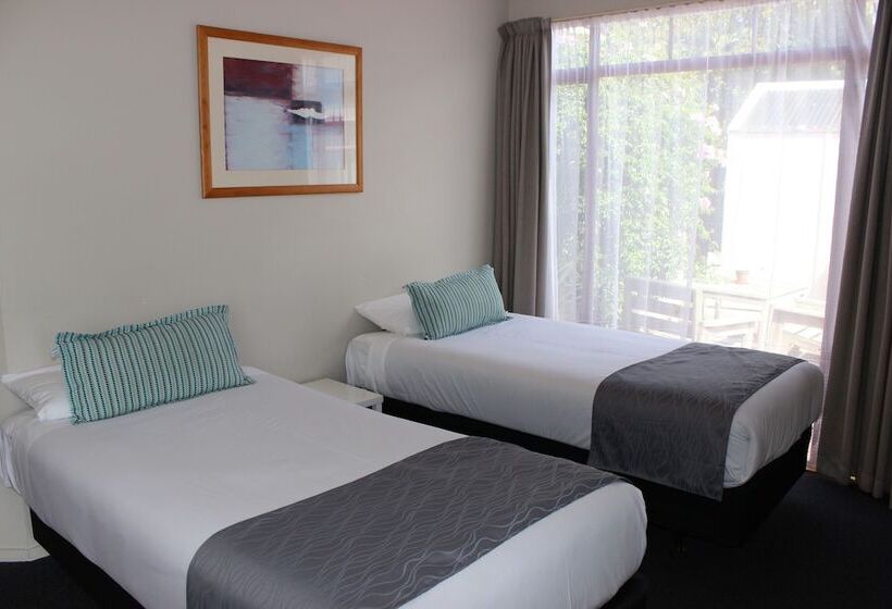בית מלון כפרי Quality Inn Acapulco Taupo