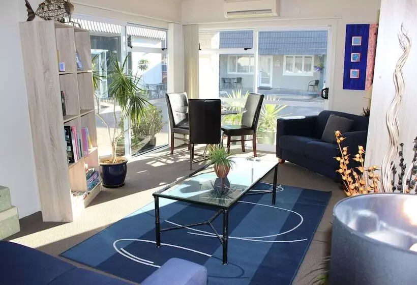 ホテル Quality Inn Acapulco Taupo