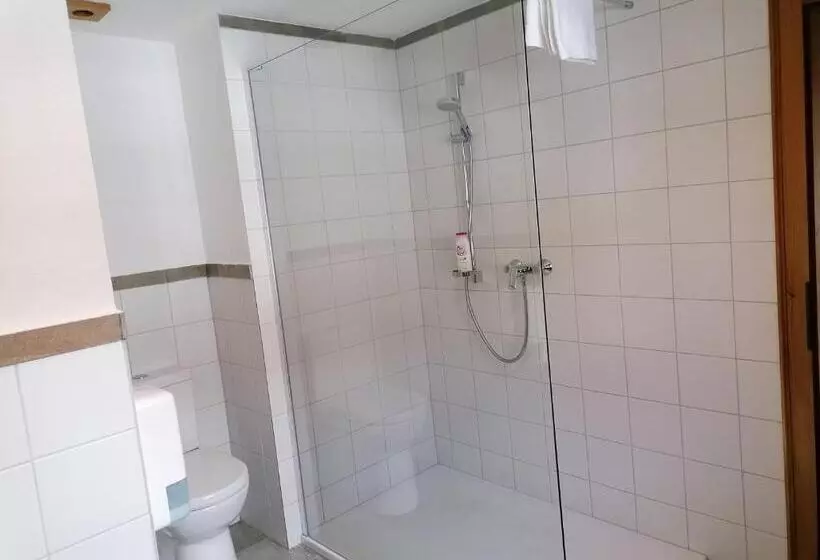 فندق Schlosswirt