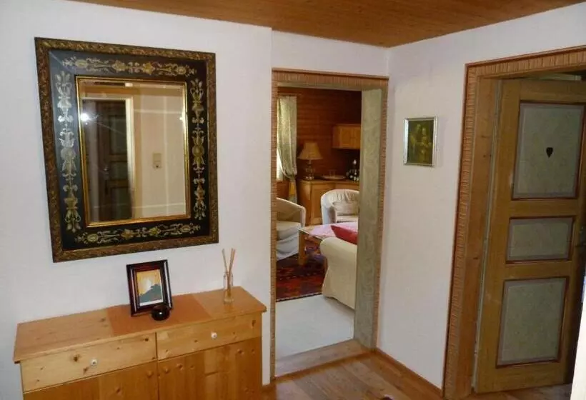 فندق Schlosswirt