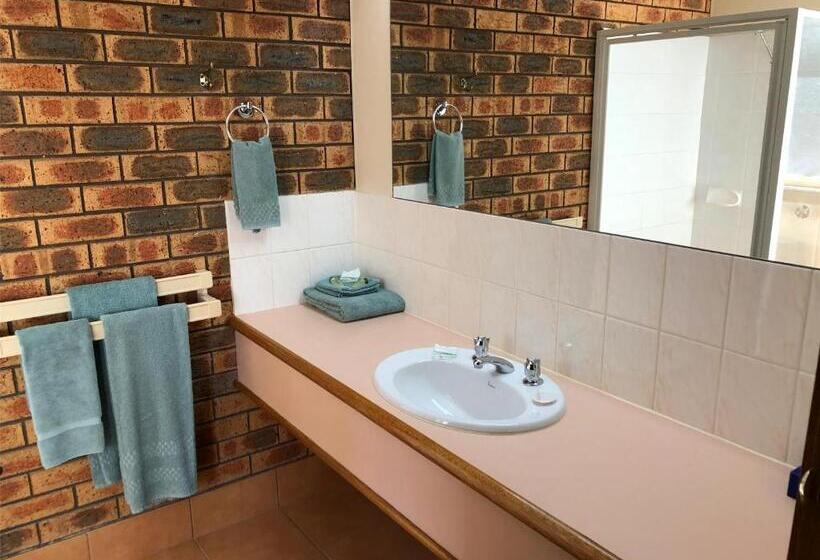 בית מלון כפרי Victoriana Motor Inn