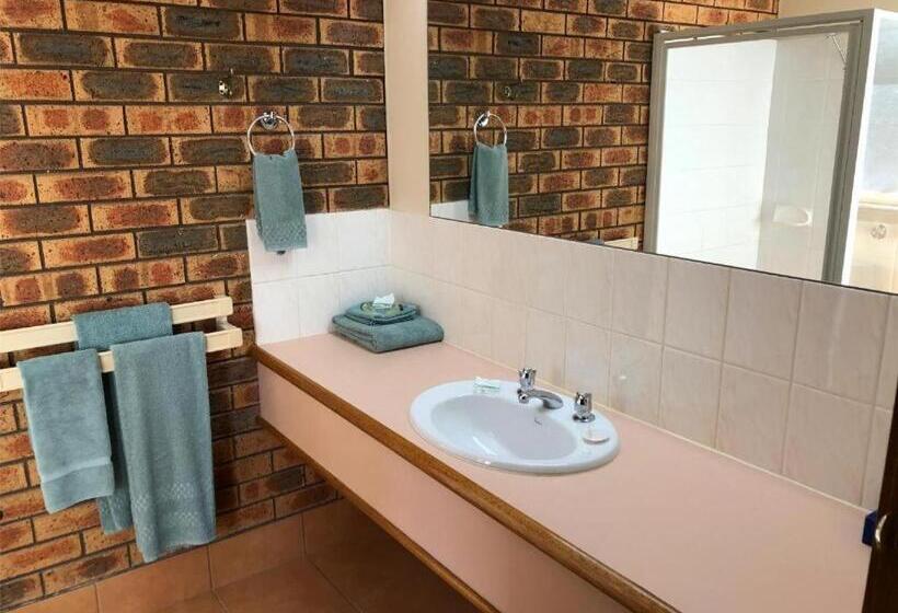 בית מלון כפרי Victoriana Motor Inn