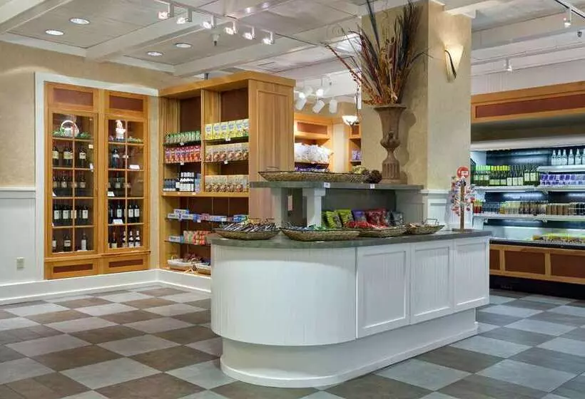 استراحتگاه Hilton Orlando Lake Buena Vista   Disney Springs® Area