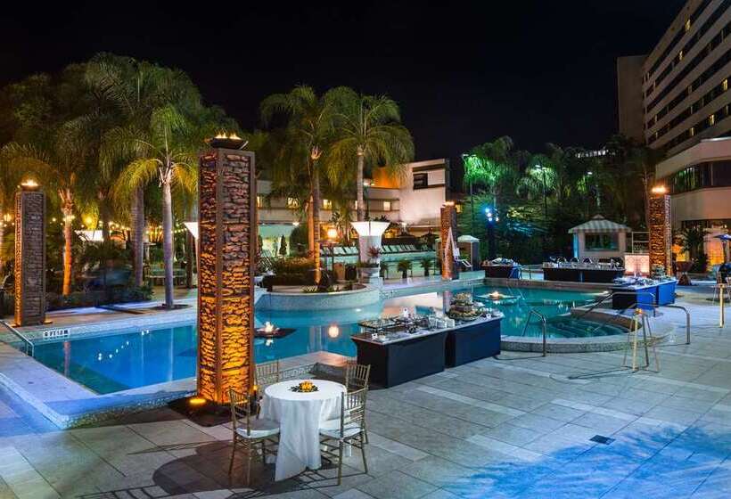 リゾートホテル Hilton Orlando Lake Buena Vista   Disney Springs® Area