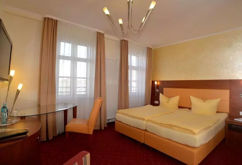 Отель Arena City