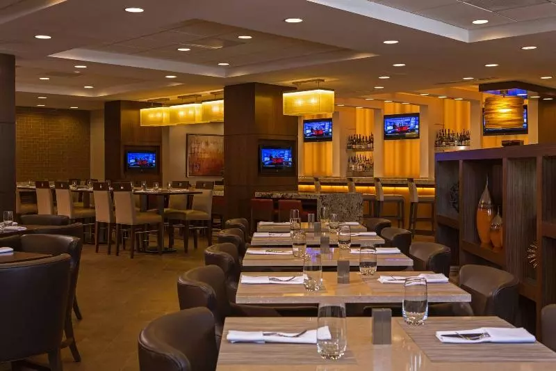 فندق Gaithersburg Marriott Washingtonian Center