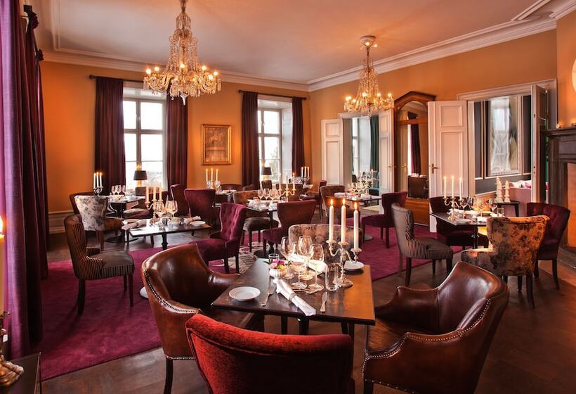 هتل Hesselby Slott