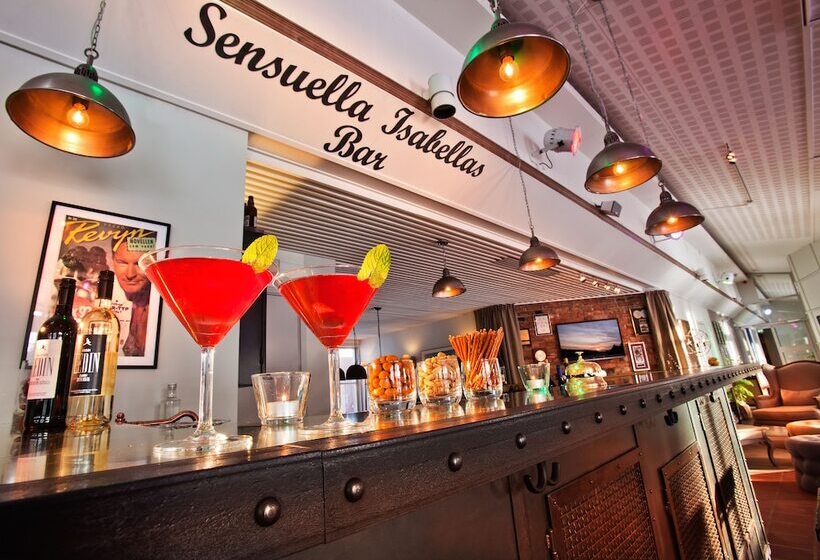 هتل Hesselby Slott