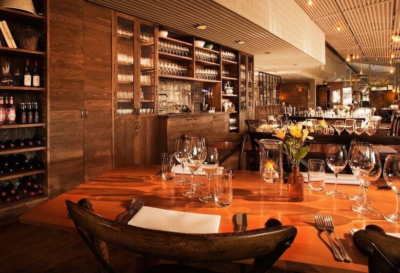 هتل Hesselby Slott