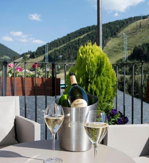 هتل Naudi Boutique Adults Only