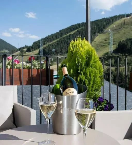 هتل Naudi Boutique Adults Only