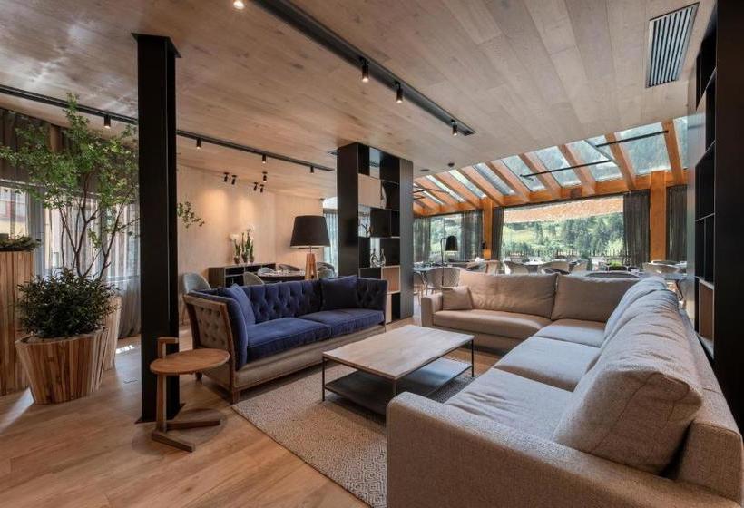 هتل Naudi Boutique Adults Only