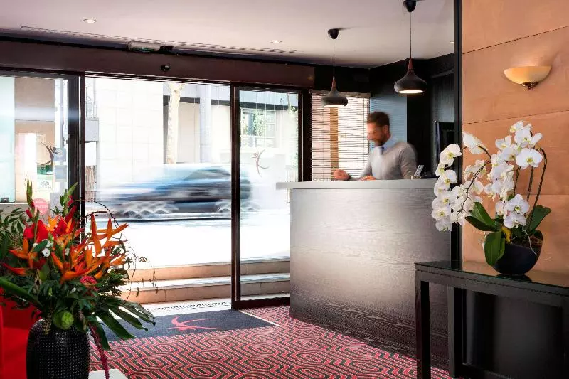 هتل Paris Bastille