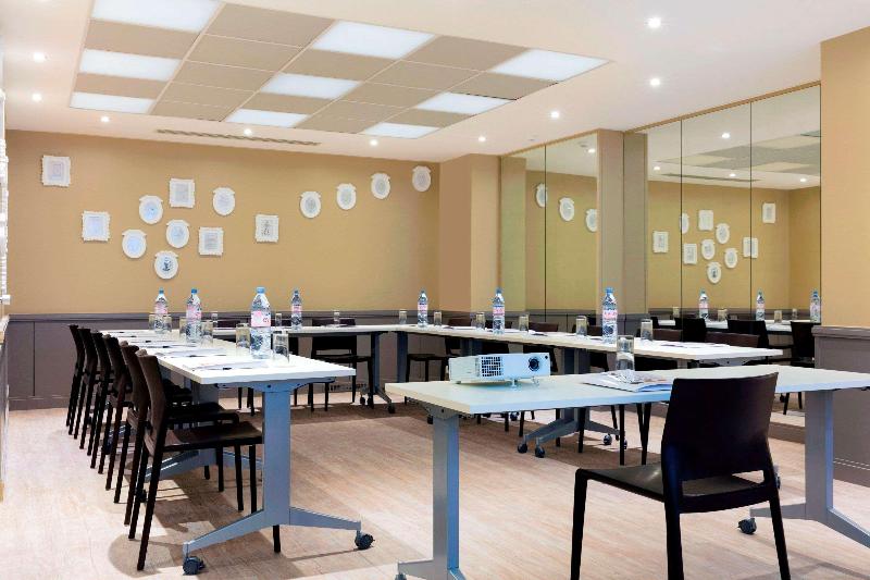 هتل Paris Bastille