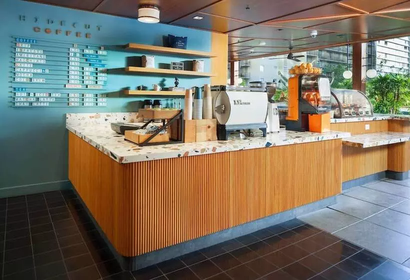 فندق The Laylow, Autograph Collection