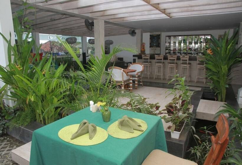 בית מלון כפרי The Water Garden