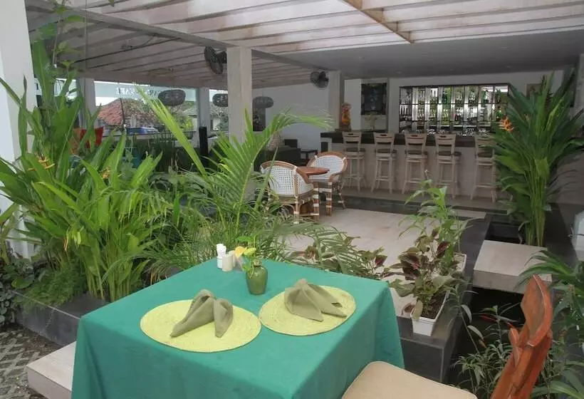 בית מלון כפרי The Water Garden