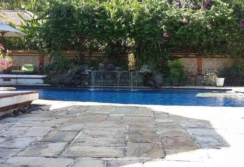 בית מלון כפרי The Water Garden