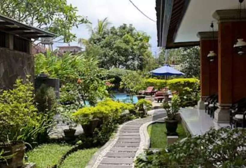 فندق Yulia Village Inn Ubud