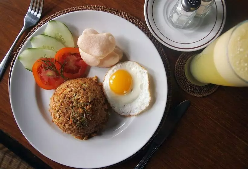 فندق Yulia Village Inn Ubud