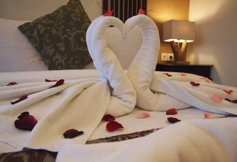 فندق Yulia Village Inn Ubud