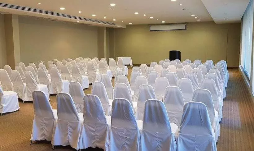 בית מלון כפרי Antaris Cintermex