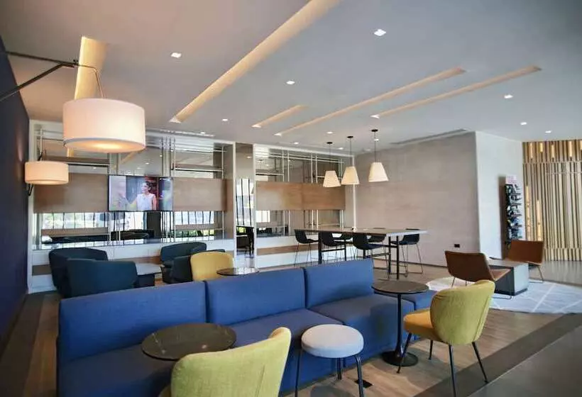 בית מלון כפרי Antaris Cintermex