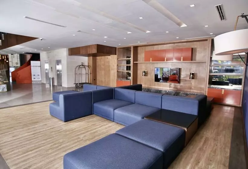 בית מלון כפרי Antaris Cintermex